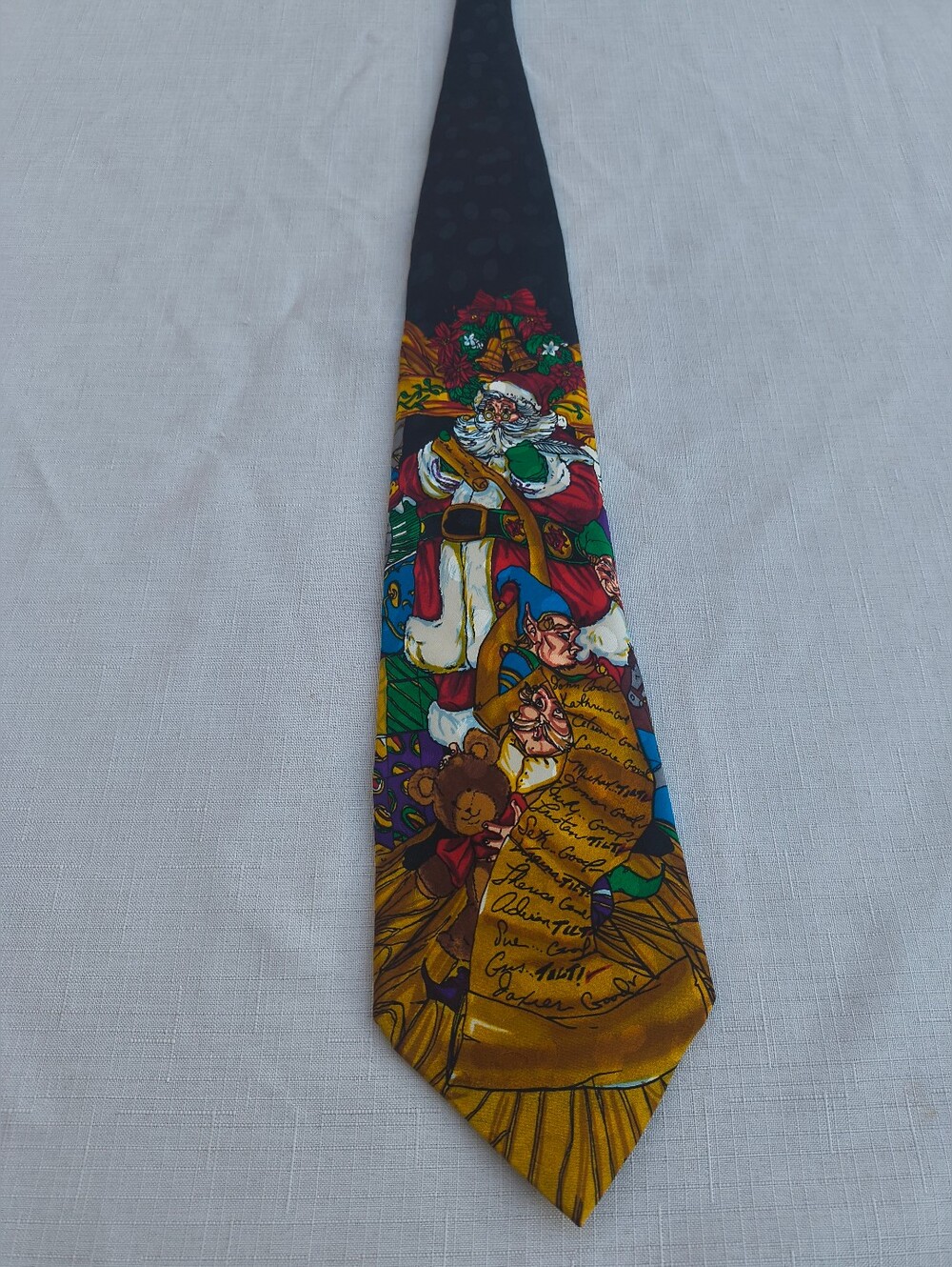 Vintage Addiction  Santa Claus Christmas 100% Silk Neck Tie